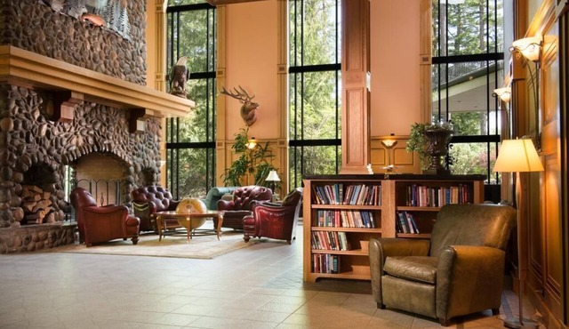 King Room with Courtyard View