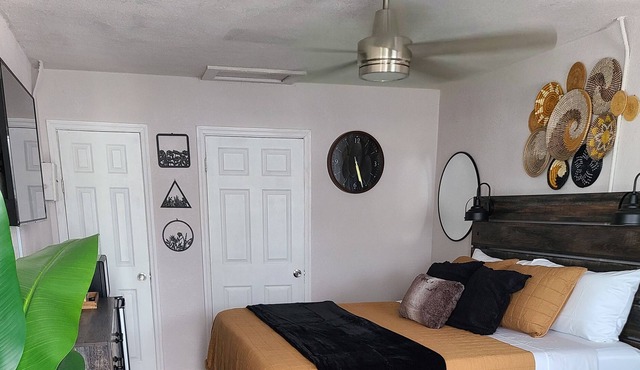 King Size Studio - Comfy Clean and by Lake Okeechobee