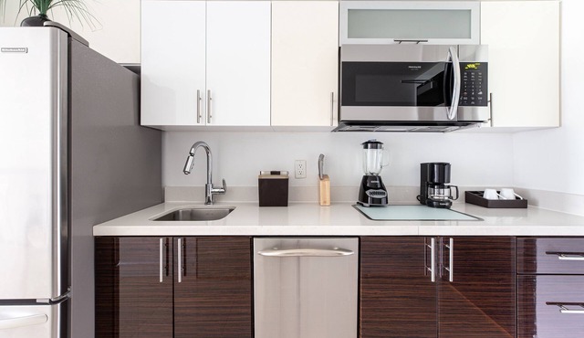 King Size Studio with Kitchenette, Steps Away from Bal Harbour Beach