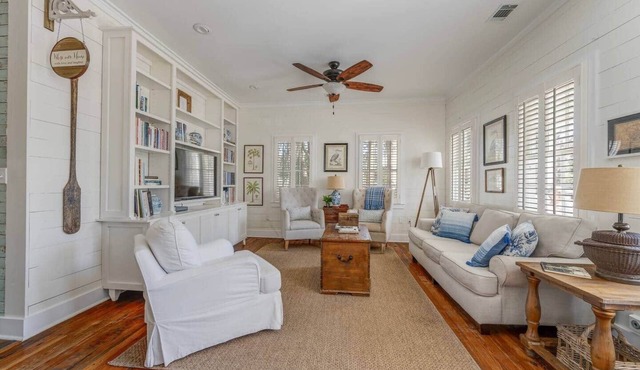 King Street Cottage - Beaufort Historic District