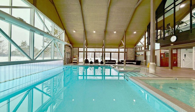 King Studio Suite at Highland Estates-Heated Pool