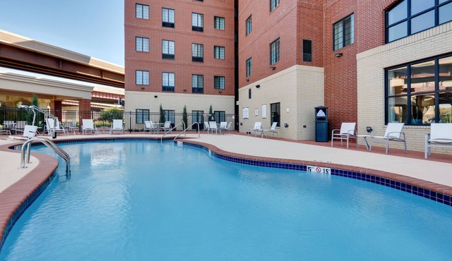 King Studio w/Kitchen | Pool + Daily Breakfast