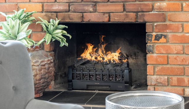 King Suite | BBQ | Fenced Yard | Canyon meadows