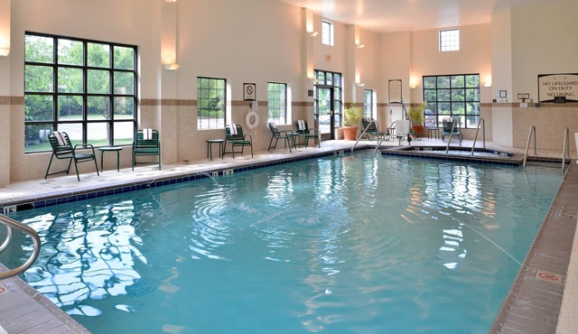 King Suite. Free Breakfast. Indoor Pool & Hot Tub. Great for Business Travelers!