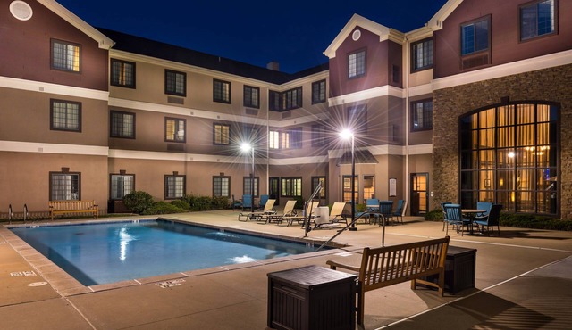 King Suite. Free Breakfast. Pool & Gym. Your Next Trip!