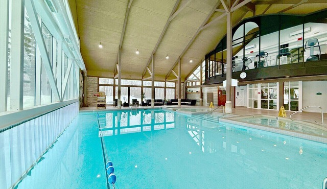 King Suite – heated Pool, Sauna & Kitchen