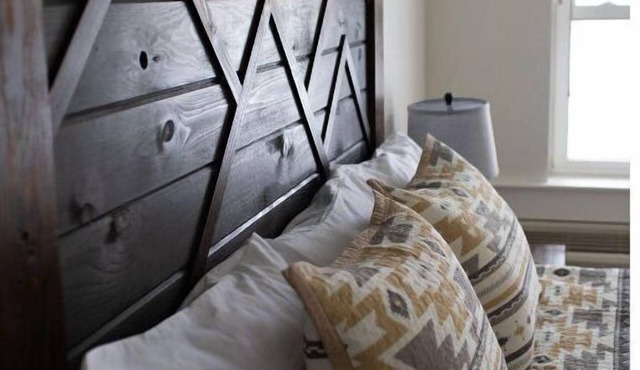 King Suite: Platte River Rustic Comfort