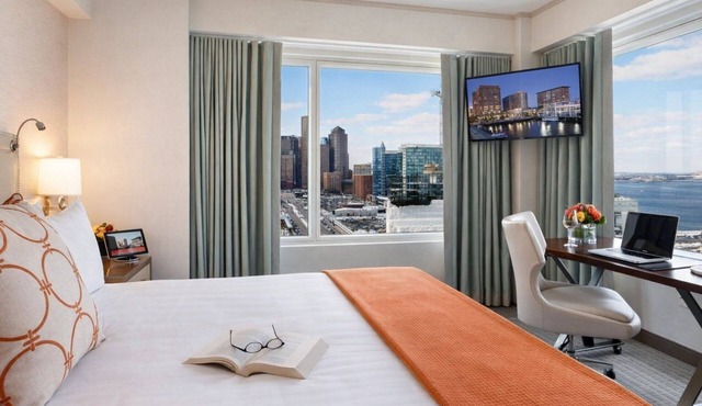 King Suite | Seaport Boston | Waterfront Seaport District, Harborwalk