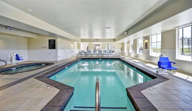 King Suite w/Kitchen Salt Lake City Airport+Pool