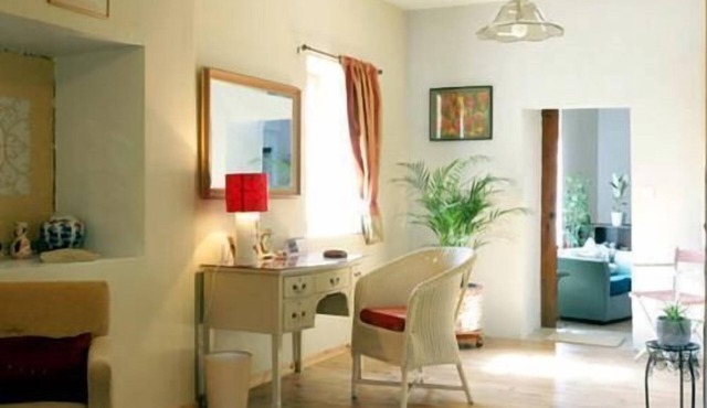 King-Superior-Ensuite with Bath