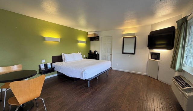 King With BunkBeds Near Beach