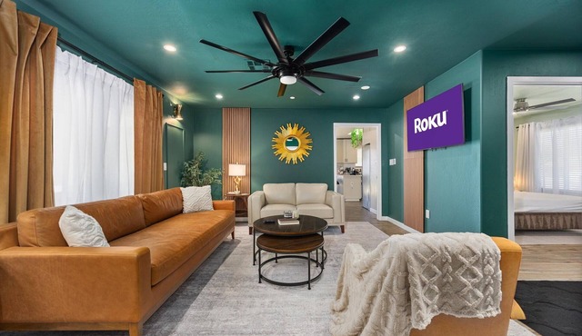KingBeds| Skylight|1GB Wi-Fi| Step-free| Clean