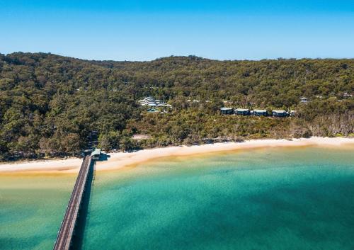 Kingfisher Bay Resort