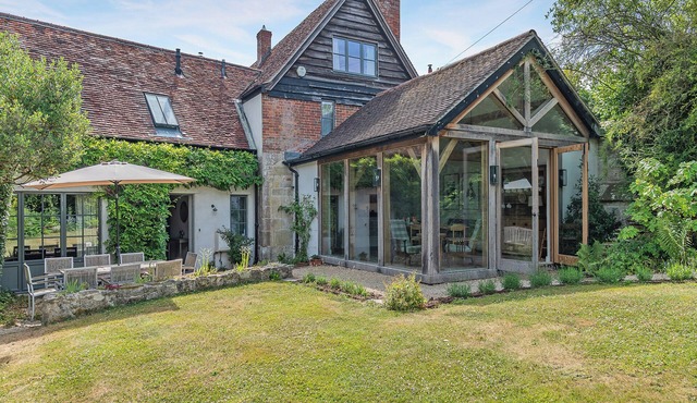 Kings Cottage South - UK49854