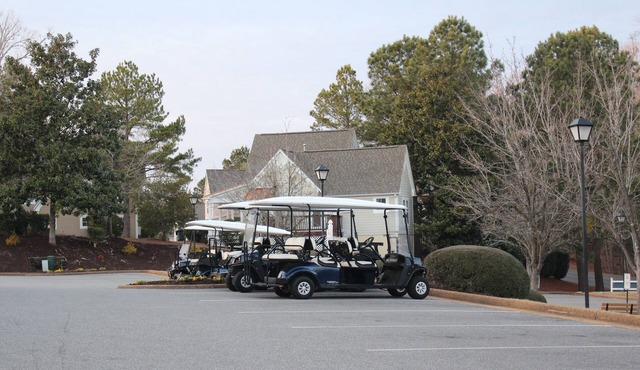 Kings Creek Estates offering spacious 2 bedroom villa in Williamsburg, VA