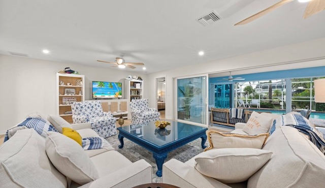 Kings Crown Home - Elevated Coastal Living