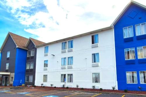 Kings Inn By OYO Calumet Park I-57