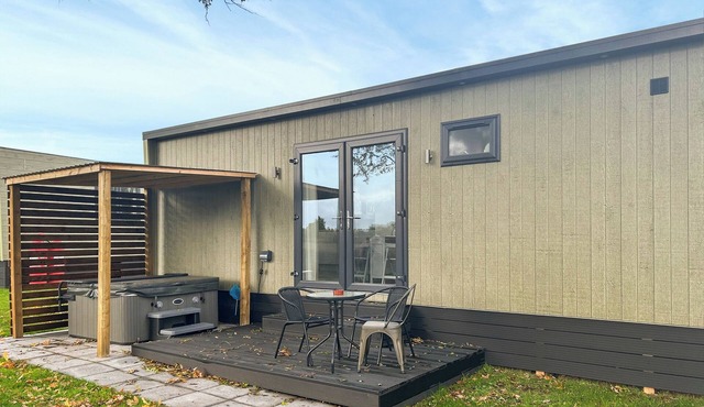 Kings Moor Retreat 2 - UK50822