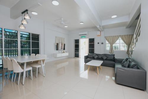 Kings Pine Residence Unit 14 Big Group Homestay Ranau