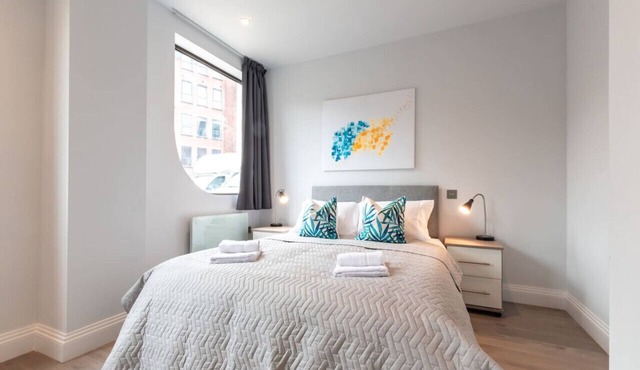 Kingsbridge House Apartment Six