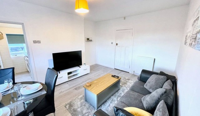 Kingsbridge Apartment