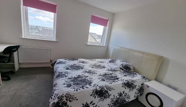 Kingsize Room Close To The A30 Camborne