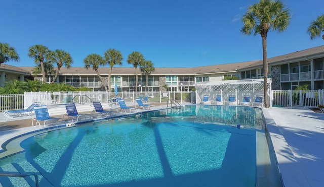 Kingston Arms 19A - Lido Beach!