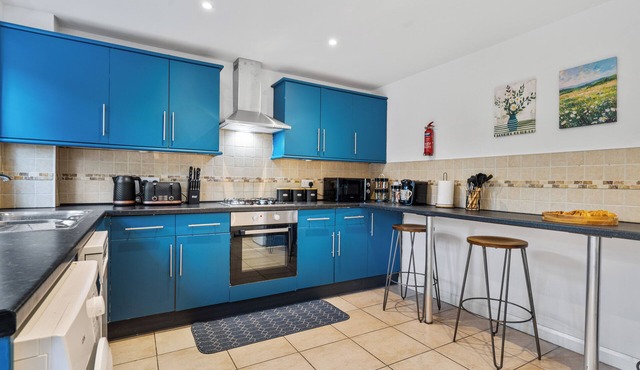 Kingston upon Thames/5 Bed/Contractor/FreeParking