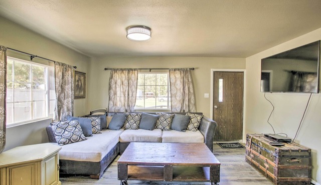 Kingston Sleeper: Unique Stay Near Silver Mountain