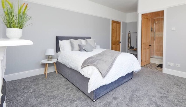 Kingston St - Beautiful 4 Bed Victorian Darley Abbey Townhouse