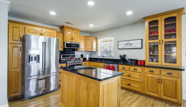 Kingston Vacation Rental w/On-Site River Access!