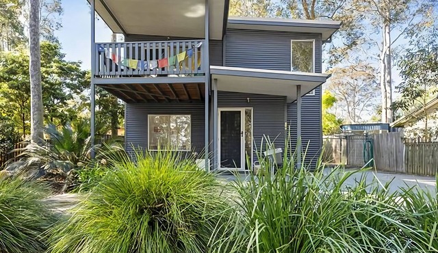Kinnera Cottage - walk to the beach