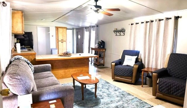 Kinsley's Korner at Eagle Lake