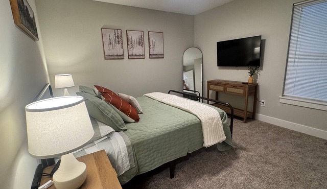 Kinsmoor Flats-Minutes from Downtown