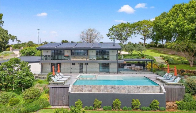 Kinvara Ridge - Panoramic Coastal Bliss