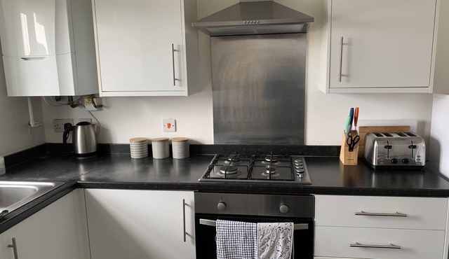 Kirkby House, 3 bedroom house, ideal for families, Contractors, Corporate.