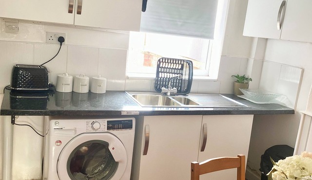 Kirkby House in Moorthorpe near a train station, great access to motorways