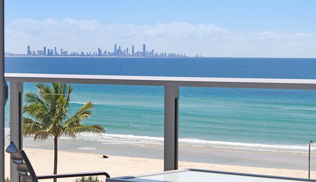 Kirra Gardens 17 - Kirra Point Beachfront
