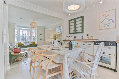 Kirrin Cottage- Sheringham -Crabpot Cottages