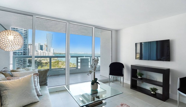 Kiss of Life! (2 bedroom condo monthly only)