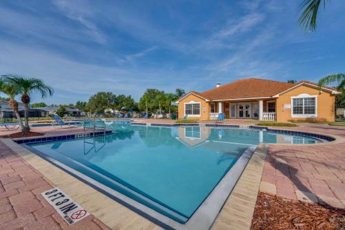 Kissimmee Resort-Style Home: Close to Shops & Eats