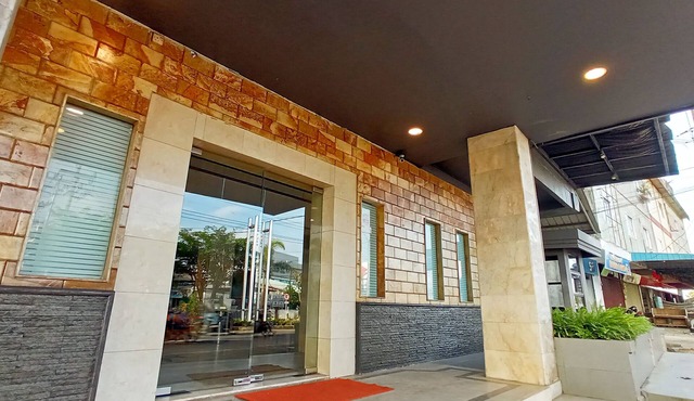 Kita Hotel