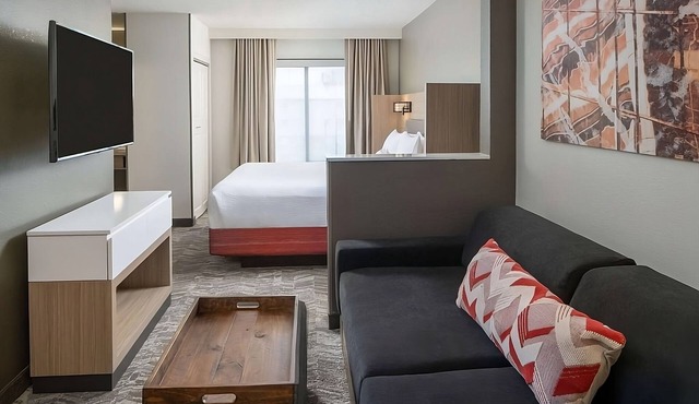 Kitchenette, Pool, Pet-friendly, Free Parking! Nashville At Its Best!