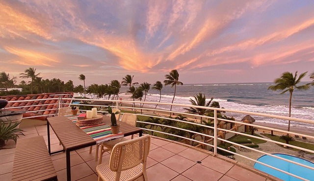 Kite In, Kite Out, Ocean View Loft