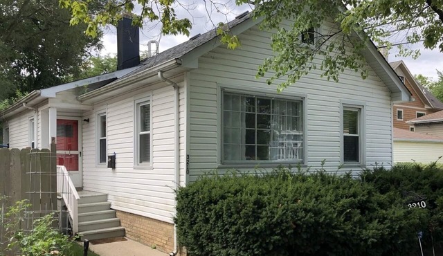 Kitschy House on a Quiet Tree Lined Street in Upscale Evanston Neighborhood