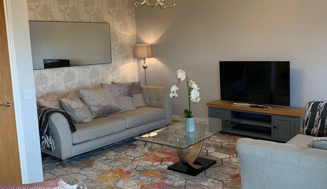 Kittiwake 4 Bedroom Townhouse overlooking the Braid and Amble Marina