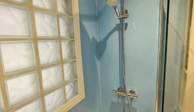 Kitty Retreat - Polegate 2 x DBL, 1 SGL