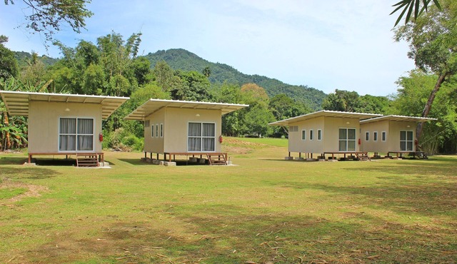 Kiulu Riverside Chalet