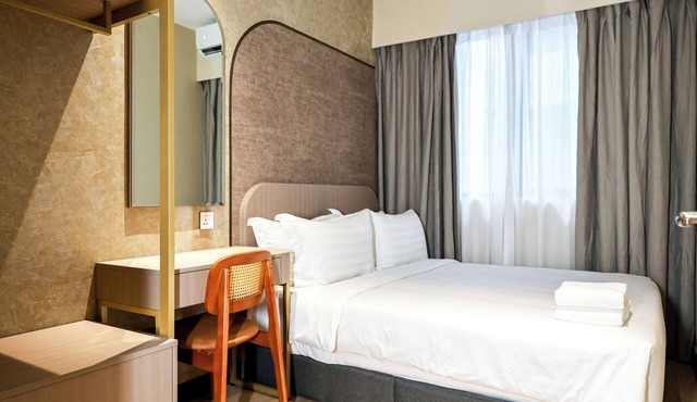 Kivana Suite by Ayuhouz