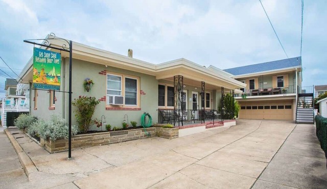 Kiwi's Cottage, 1.5 Blocks to Beach and Boardwalk, Pet Friendly